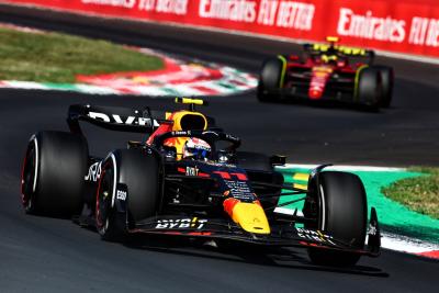 Max Verstappen (NLD) Red Bull Racing RB18. Formula 1 World Championship, Rd 16, Italian Grand Prix, Monza, Italy, Race