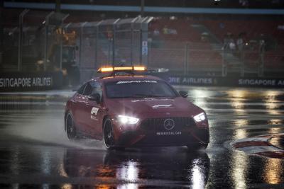 The Mercedes FIA Medical Car. Formula 1 World Championship, Rd 17, Singapore Grand Prix, Marina Bay Street Circuit,