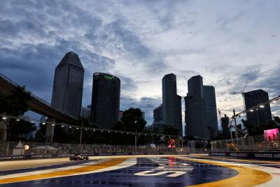 Guanyu Zhou (CHN) Alfa Romeo F1 Team C42. Formula 1 World Championship, Rd 17, Singapore Grand Prix, Marina Bay Street