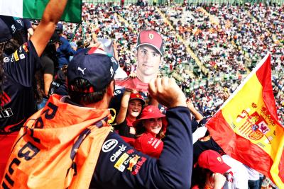 Circuit atmosphere - fans in the grandstand. Formula 1 World Championship, Rd 20, Mexican Grand Prix, Mexico City, Mexico,