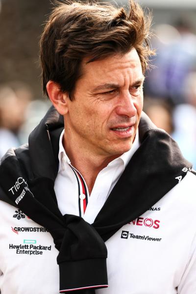 Toto Wolff (GER ) Pemegang Saham dan Direktur Eksekutif Mercedes AMG F1. Kejuaraan Dunia Formula 1, Rd 20, Grand Meksiko