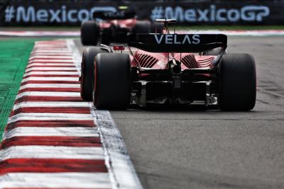 Charles Leclerc (MON) ) Ferrari F1-75. Kejuaraan Dunia Formula 1, Rd 20, Grand Prix Meksiko, Mexico City, Mexico, Race