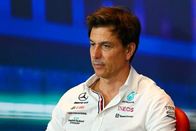 Toto Wolff (GER ) Pemegang Saham Mercedes AMG F1 dan Direktur Eksekutif dalam Konferensi Pers FIA. Formula 1 Dunia