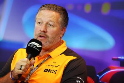 Zak Brown (AS ) Direktur Eksekutif McLaren dalam Konferensi Pers FIA. Kejuaraan Dunia Formula 1, Rd 22, Abu Dhabi