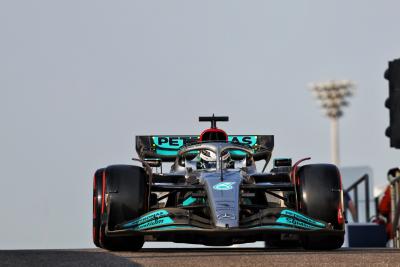 Frederik Vesti (DEN ) Test Driver Mercedes AMG F1 W13.Tes Formula 1, Sirkuit Yas Marina, Abu Dhabi, Senin.-