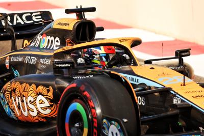 Oscar Piastri (AUS) McLaren MCL36. Formula 1 Testing, Yas Marina Circuit, Abu Dhabi, Monday.- www.xpbimages.com, EMail: