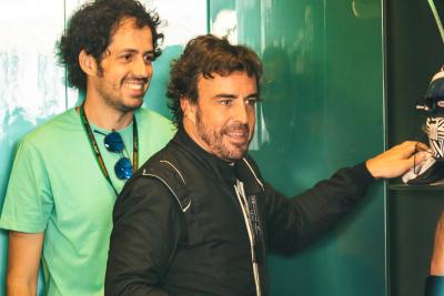 Fernando Alonso (ESP) Aston Martin F1 Team. Formula 1 Testing, Yas Marina Circuit, Abu Dhabi, Monday.-