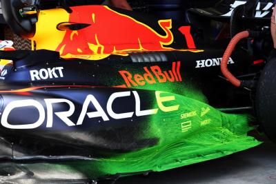 Max Verstappen (NLD) Red Bull Racing RB19 with flow-vis paint on the sidepod. Formula 1 Testing, Sakhir, Bahrain, Day