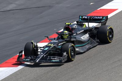 Lewis Hamilton (GBR ) Mercedes AMG F1 W14.Pengujian Formula 1, Sakhir, Bahrain, Hari Kedua.- www.xpbimages.com, EMail: