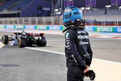 George Russell (GBR) Mercedes AMG F1 W14 stopped on the circuit. Formula 1 Testing, Sakhir, Bahrain, Day Two.
-