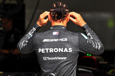 Lewis Hamilton (GBR) Mercedes AMG F1. Formula 1 World Championship, Rd 1, Bahrain Grand Prix, Sakhir, Bahrain, Preparation