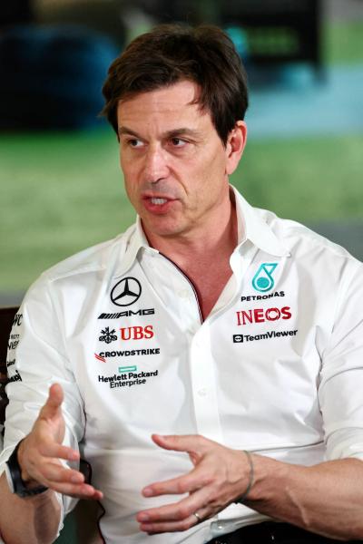 Toto Wolff (GER ) Pemegang Saham dan Direktur Eksekutif Mercedes AMG F1 Kejuaraan Dunia Formula 1, Rd 2, Arab Saudi