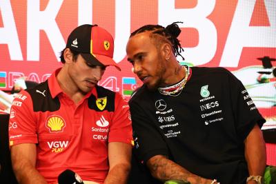 (L to R): Carlos Sainz Jr (ESP) Ferrari and Lewis Hamilton (GBR) Mercedes AMG F1 in the FIA Press Conference. Formula 1
