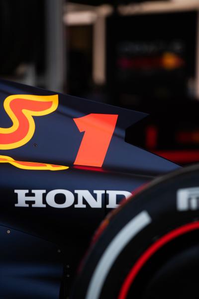 #1 - Max Verstappen (NLD) Red Bull Racing RB19. Kejuaraan Dunia Formula 1 , Rd 5, Miami Grand Prix, Miami, Florida, USA,