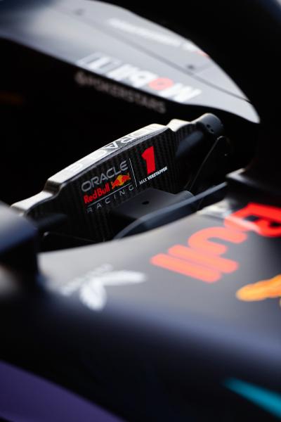 Max Verstappen (NLD) Red Bull Racing RB19 - setir. Formula 1 World Championship, Rd 5, Miami Grand Prix, Miami,