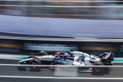 Nyck de Vries (NLD) AlphaTauri AT04. Formula 1 World Championship, Rd 5, Miami Grand Prix, Miami, Florida, USA, Qualifying