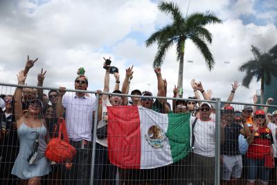 Circuit atmosphere - Sergio Perez (MEX) Red Bull Racing fans. Formula 1 World Championship, Rd 5, Miami Grand Prix, Miami,