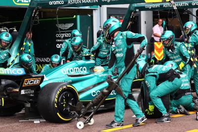 Fernando Alonso (ESP) Aston Martin F1 Team AMR23 makes a pit stop. Formula 1 World Championship, Rd 7, Monaco Grand Prix,