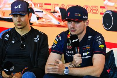 (L to R): Esteban Ocon (FRA) Alpine F1 Team and Max Verstappen (NLD) Red Bull Racing in the FIA Press Conference. Formula