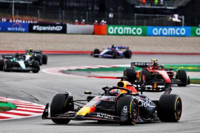 Max Verstappen (NLD) Red Bull Racing RB19 leads at the start of the race. Formula 1 World Championship, Rd 8, Spanish