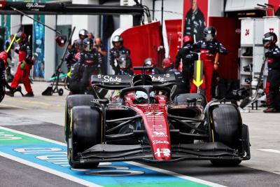 Valtteri Bottas (FIN) Alfa Romeo F1 Team C43 makes a pit stop. Formula 1 World Championship, Rd 9, Canadian Grand Prix,