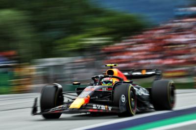 Sergio Perez (MEX ) Red Bull Racing RB19. Kejuaraan Dunia Formula 1, Rd 10, Grand Prix Austria, Spielberg, Austria,