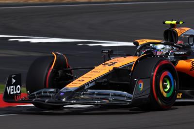 Lando Norris (GBR ) McLaren MCL60. Kejuaraan Dunia Formula 1, Rd 11, Grand Prix Inggris, Silverstone, Inggris,