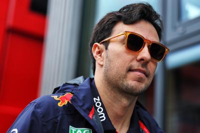 Sergio Perez (MEX ) Balapan Red Bull. Kejuaraan Dunia Formula 1, Rd 11, Grand Prix Inggris, Silverstone, Inggris, Balapan
