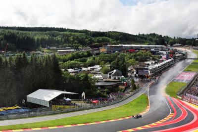 Daniel Ricciardo (AUS ) AlphaTauri AT04.Kejuaraan Dunia Formula 1, Rd 13, Grand Prix Belgia, Francorchamps Spa,