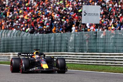 Max Verstappen (NLD ) Red Bull Racing RB19. Kejuaraan Dunia Formula 1, Rd 13, Grand Prix Belgia, Spa Francorchamps,