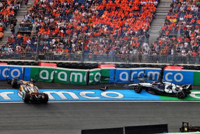 Oscar Piastri (AUS) McLaren MCL60 and Daniel Ricciardo (AUS) AlphaTauri AT04 crashed in the second practice session.