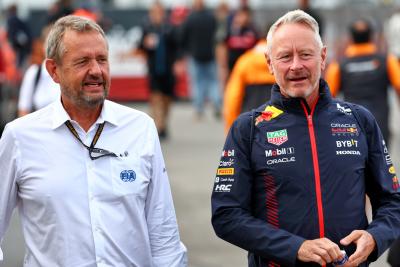 (L to R): Steve Nielsen (GBR) FIA Sporting Director with Jonathan Wheatley (GBR) Red Bull Racing Team Manager. Formula 1