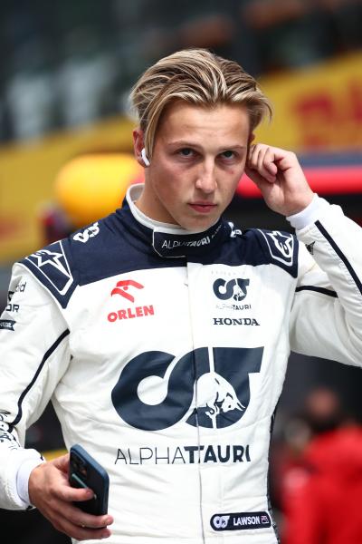 Liam Lawson (NZL ) AlphaTauri di grid.Kejuaraan Dunia Formula 1, Rd 14, Grand Prix Belanda, Zandvoort, Belanda,