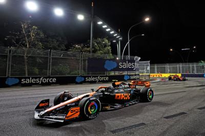 Lando Norris (GBR) McLaren MCL60. Formula 1 World Championship, Rd 16, Singapore Grand Prix, Marina Bay Street Circuit,