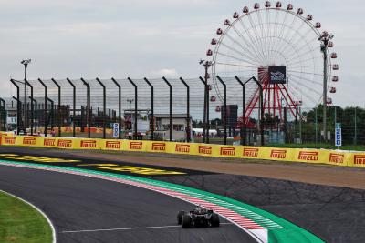 Lewis Hamilton (GBR) Mercedes AMG F1 W14. Formula 1 World Championship, Rd 17, Japanese Grand Prix, Suzuka, Japan,