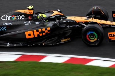 Lando Norris (GBR) McLaren MCL60. Formula 1 World Championship, Rd 17, Japanese Grand Prix, Suzuka, Japan, Practice