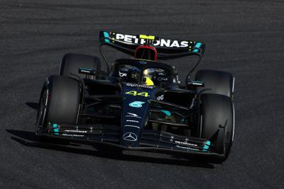Lewis Hamilton (GBR) Mercedes AMG F1 W14. Formula 1 World Championship, Rd 17, Japanese Grand Prix, Suzuka, Japan, Race