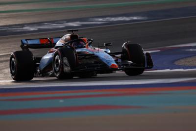 Alexander Albon (THA ) Williams Racing FW45.Kejuaraan Dunia Formula 1, Rd 18, Grand Prix Qatar, Doha, Qatar, Kualifikasi