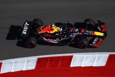 Sergio Perez (MEX ) Red Bull Racing RB19. Kejuaraan Dunia Formula 1, Rd 19, Grand Prix Amerika Serikat, Austin, Texas,