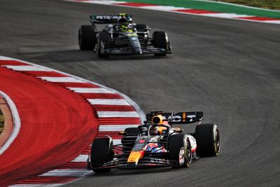 Max Verstappen (NLD ) Red Bull Racing RB19. Kejuaraan Dunia Formula 1, Rd 19, Grand Prix Amerika Serikat, Austin, Texas,