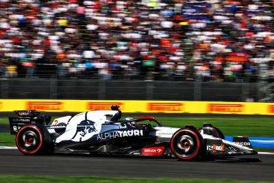 Daniel Ricciardo (AUS ) AlphaTauri AT04.Kejuaraan Dunia Formula 1, Rd 20, Grand Prix Meksiko, Mexico City, Meksiko,