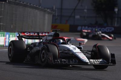Daniel Ricciardo (AUS) AlphaTauri AT04. Formula 1 World Championship, Rd 20, Mexican Grand Prix, Mexico City, Mexico, Race