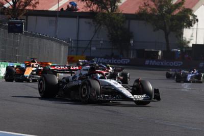 Daniel Ricciardo (AUS) AlphaTauri AT04. Formula 1 World Championship, Rd 20, Mexican Grand Prix, Mexico City, Mexico, Race