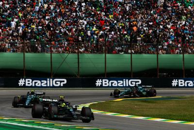 Lewis Hamilton (GBR ) Mercedes AMG F1 W14.Kejuaraan Dunia Formula 1, Rd 21, Grand Prix Brasil, Sao Paulo, Brasil,
