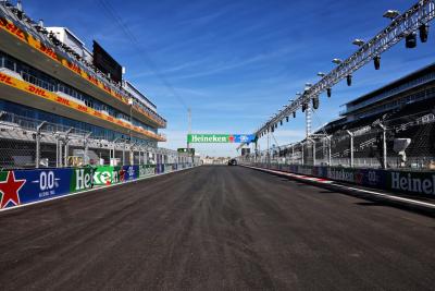 Circuit atmosphere - start / finish straight. Formula 1 World Championship, Rd 22, Las Vegas Grand Prix, Las Vegas,