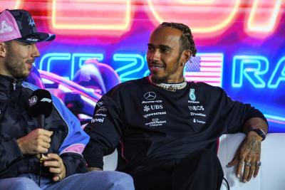 (L to R): Pierre Gasly (FRA) Alpine F1 Team and Lewis Hamilton (GBR) Mercedes AMG F1 in the FIA Press Conference. Formula