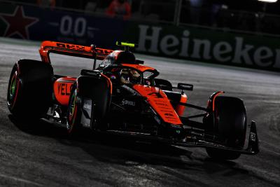 Lando Norris (GBR ) McLaren MCL60.Kejuaraan Dunia Formula 1, Rd 22, Grand Prix Las Vegas, Las Vegas, Nevada, AS,