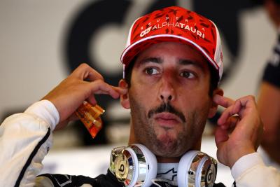 Daniel Ricciardo (AUS) AlphaTauri. Formula 1 World Championship, Rd 23, Abu Dhabi Grand Prix, Yas Marina Circuit, Abu