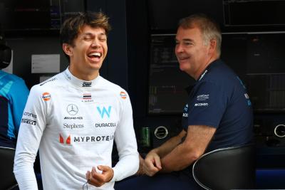 Alexander Albon (THA) Williams Racing with Dave Redding (GBR) Williams Racing Team Manager. Formula 1 Testing, Yas Marina