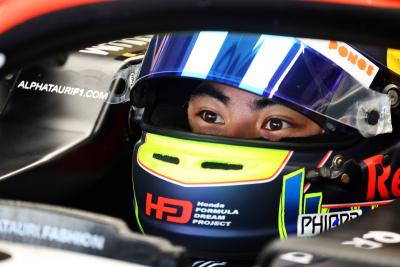 Ayumu Iwasa (JPN) AlphaTauri AT04 Test Driver. Formula 1 Testing, Yas Marina Circuit, Abu Dhabi, Tuesday.-